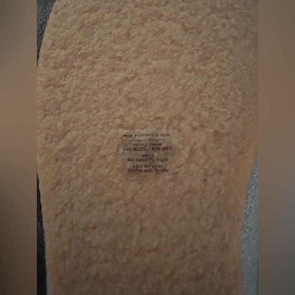 Rothy's Gray Slip-On Sherpa-Lined Mules with Cream Trim, NWOT-No Box! Size 9. - Picture 14 of 16